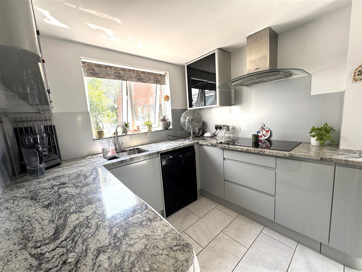 Heol Barcud, Birchgrove, Swansea, SA7 9NL